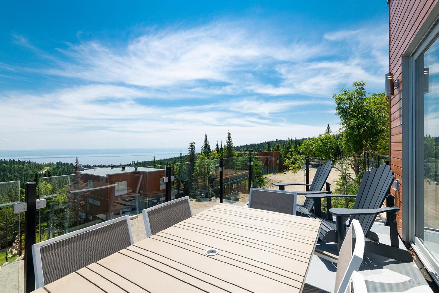 Les Chalets Du Massif De Charlevoix Петит-Ривьер-Сен-Франсуа Номер фото